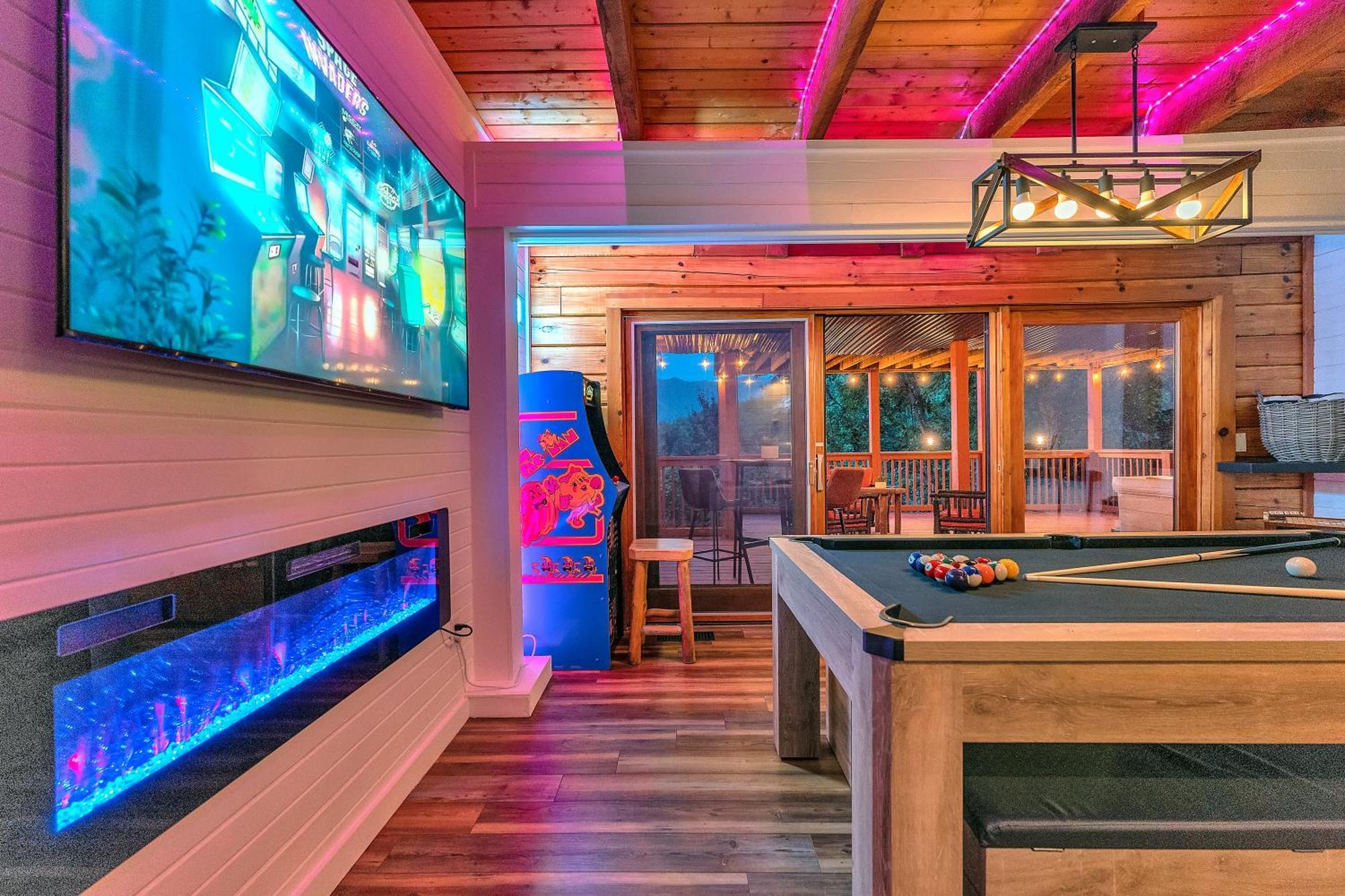 Family Chalet With Sauna, Hottub, Heavenly Views! Mins To Downtown! Гатлинбург Экстерьер фото