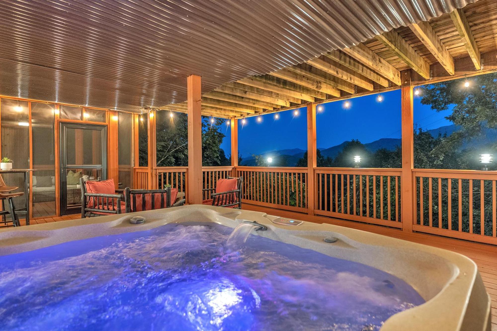 Family Chalet With Sauna, Hottub, Heavenly Views! Mins To Downtown! Гатлинбург Экстерьер фото