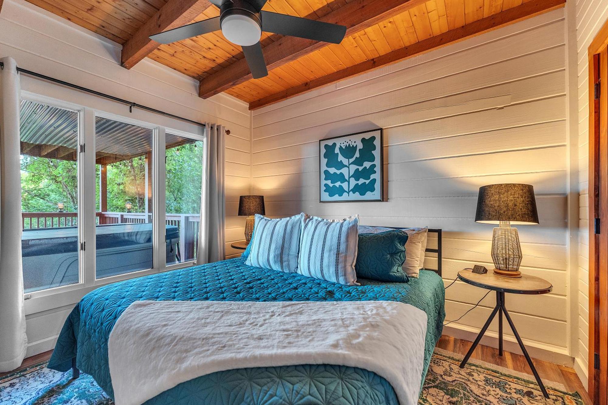 Family Chalet With Sauna, Hottub, Heavenly Views! Mins To Downtown! Гатлинбург Экстерьер фото