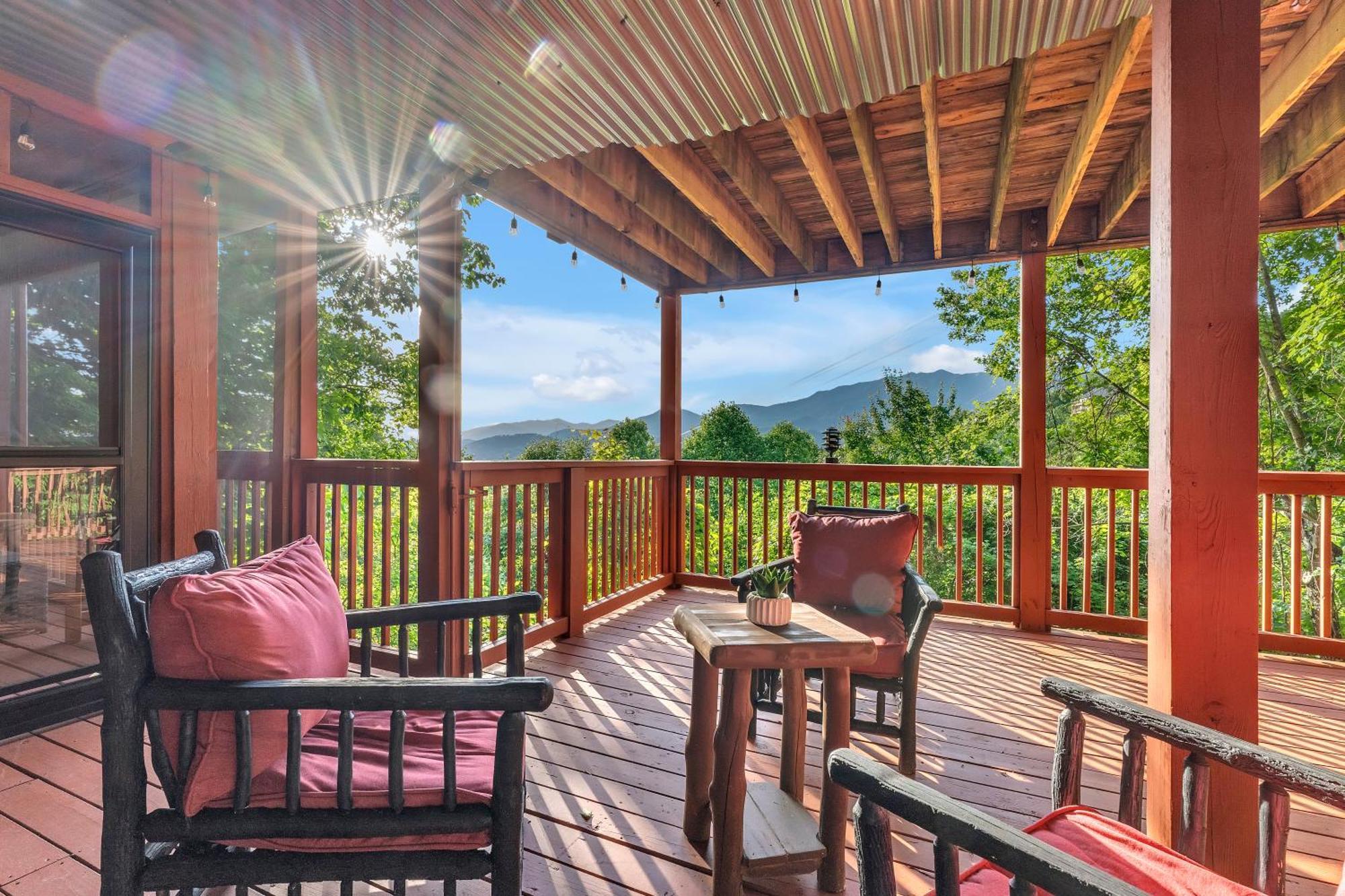 Family Chalet With Sauna, Hottub, Heavenly Views! Mins To Downtown! Гатлинбург Экстерьер фото
