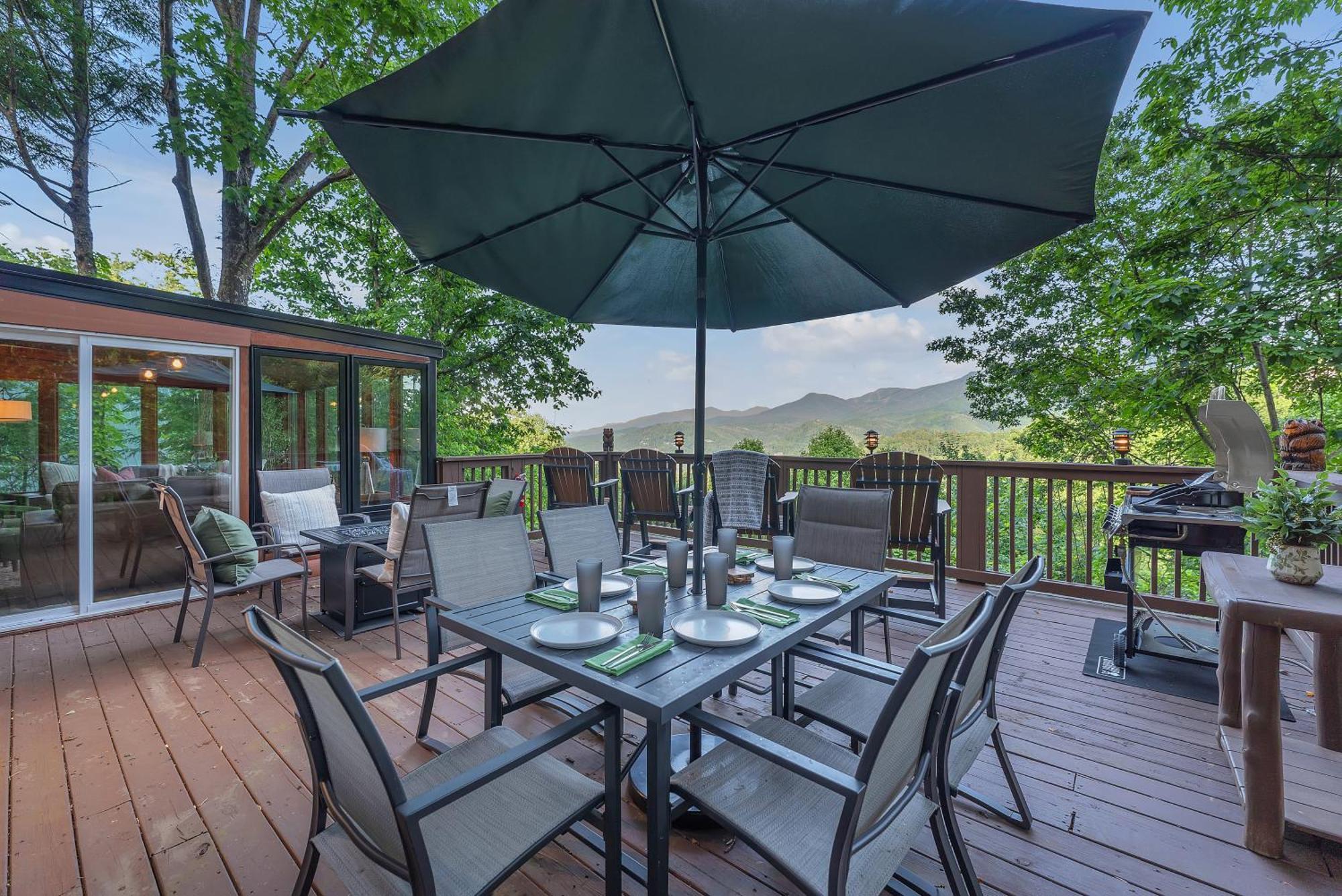 Family Chalet With Sauna, Hottub, Heavenly Views! Mins To Downtown! Гатлинбург Экстерьер фото